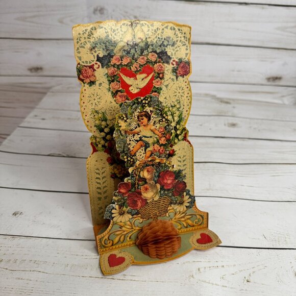 Vintage Pop-Up Valentines Day Card With Floral & Cherub Design - Picture 4 of 6